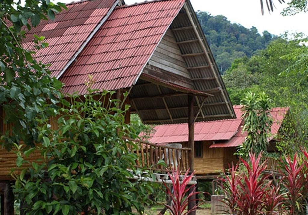 Khao Sok Palmview Resort Khao Sok National Park Bagian luar foto